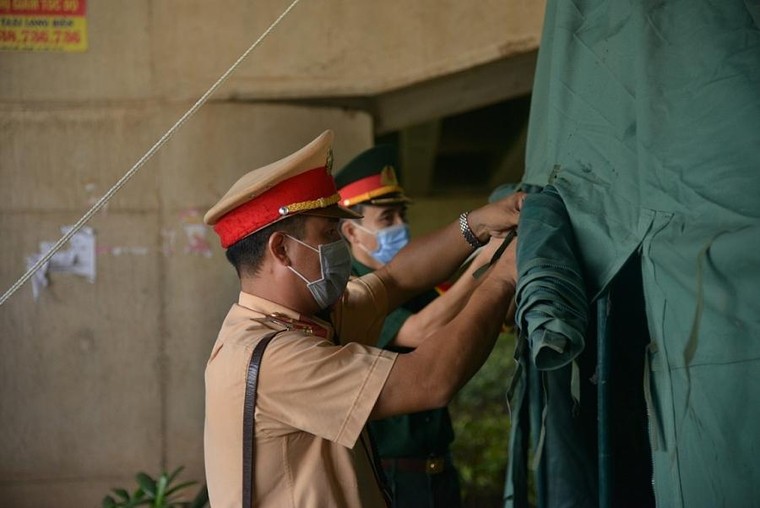 Hà Nội triển khai 22 chốt kiểm soát phòng, chống dịch tại các cửa ngõ Thủ đô ảnh 2