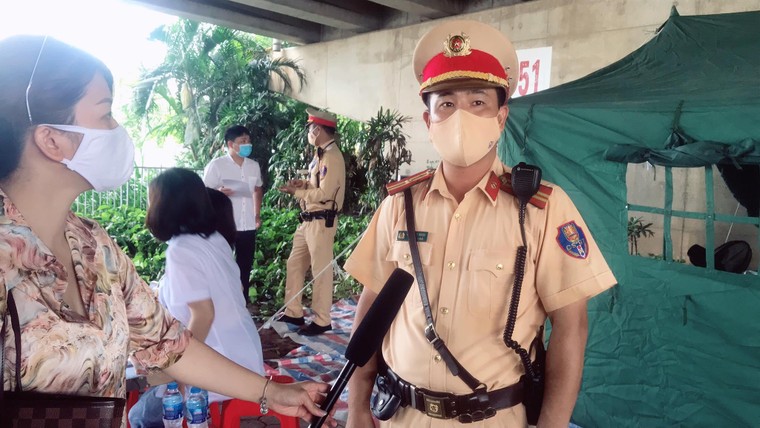 Hà Nội triển khai 22 chốt kiểm soát phòng, chống dịch tại các cửa ngõ Thủ đô ảnh 8