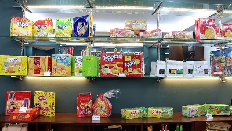 Trên 400 sản phẩm được giới thiệu tại Phòng trưng bày, nhận diện hàng thật - hàng vi phạm ảnh 8