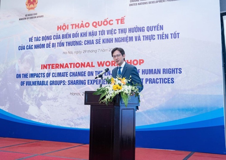 Bảo đảm quyền con người trong ứng phó với biến đổi khí hậu ảnh 1