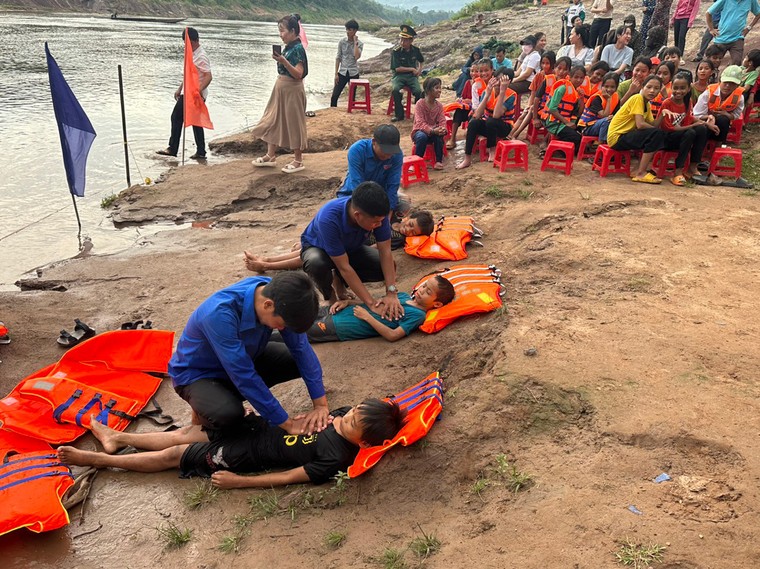 Việc học không chỉ có Toán, Văn, Ngoại ngữ... ảnh 1