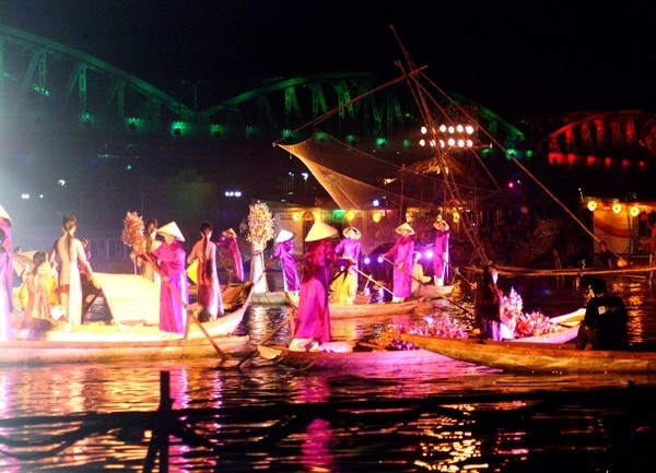 Ca Huế - Cung điệu của thời gian ảnh 2