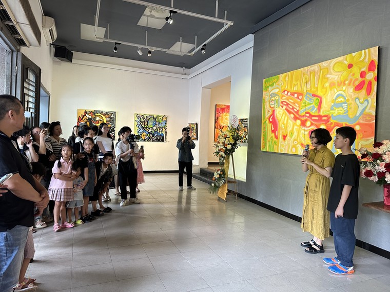 Đến Hà Nội xem “Góc nhìn đa chiều” của cậu bé Xứ Lạng ảnh 1