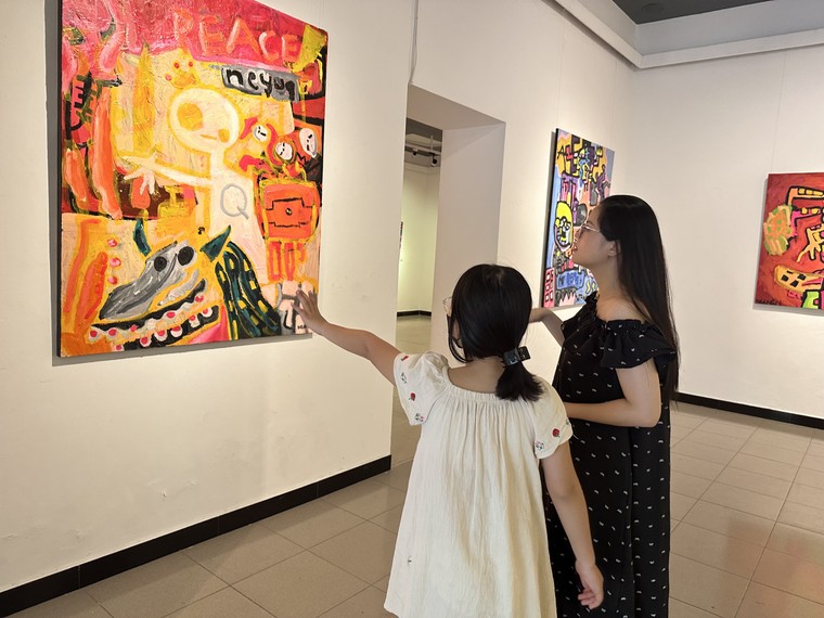 Đến Hà Nội xem “Góc nhìn đa chiều” của cậu bé Xứ Lạng ảnh 5