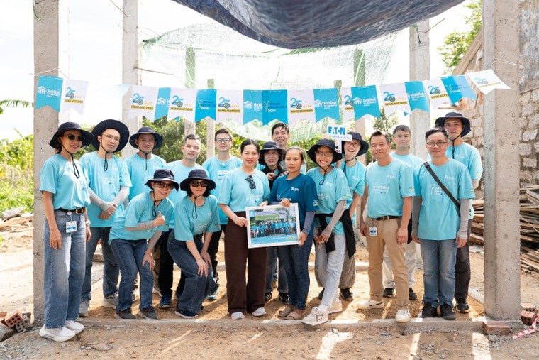 Eaton mở rộng hợp tác toàn cầu với Habitat for Humanity qua dự án tình nguyện xây dựng nhà ở đầu tiên tại Việt Nam ảnh 1