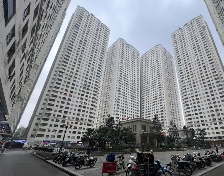 Hà Nội xử lý dứt điểm tình trạng chậm cấp "sổ hồng" tại các dự án chung cư ảnh 1
