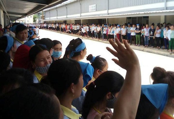 Bi hài quy định 'nhà có người chết báo trước 3 ngày' ảnh 1