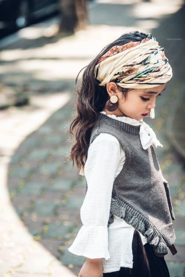 Khó rời mắt khỏi vẻ đẹp cuốn hút của bé gái Hà Nội ảnh 3