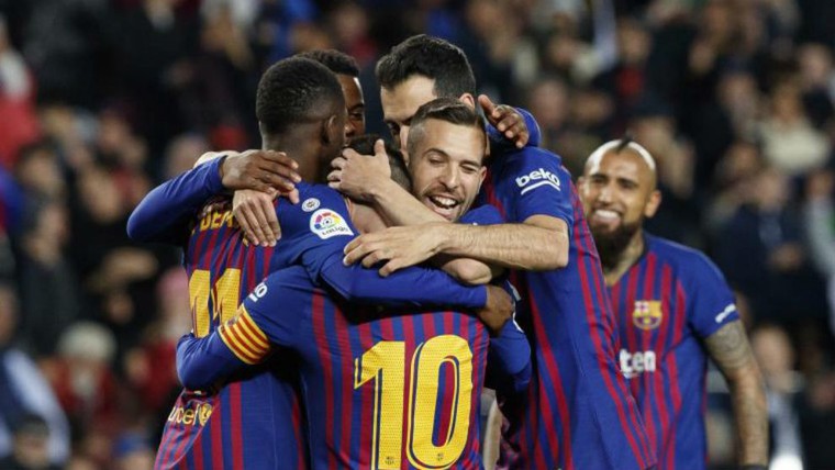 Barcelona chuẩn bị vô địch tại Nou Camp mà không có Cúp ảnh 1