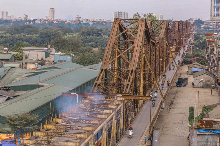 Vẻ đẹp cây cầu Long Biên qua nhiều góc độ ảnh 6