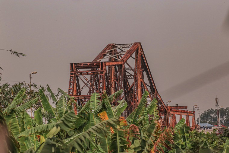 Vẻ đẹp cây cầu Long Biên qua nhiều góc độ ảnh 1