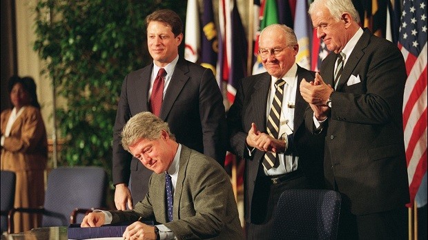 Vì sao nhiều người Mỹ yêu thích Tổng thống Donald Trump? ảnh 1