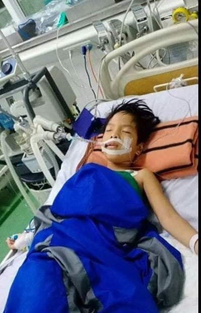 Người mẹ nghèo bị lũ cuốn tử vong sau khi giúp con trai có chiếc áo ấm ảnh 1