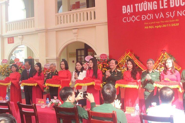 Khai mạc triển lãm 'Đại tướng Lê Đức Anh - cuộc đời và sự nghiệp' ảnh 6