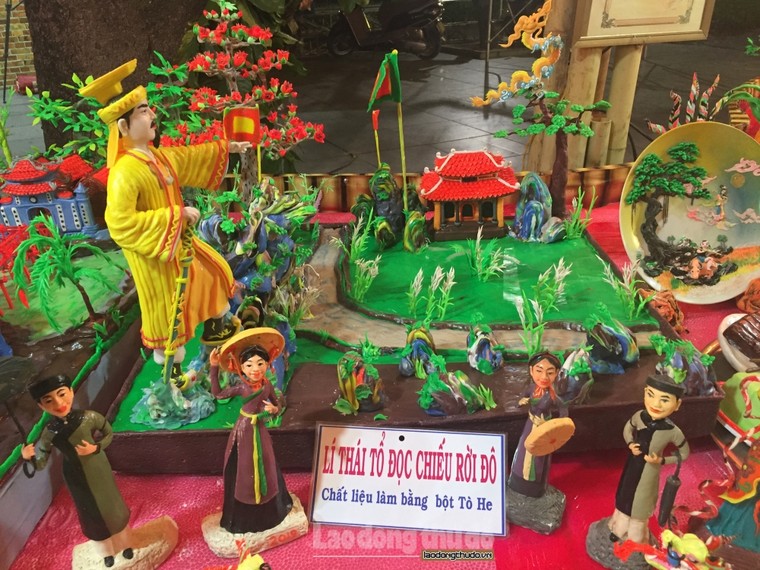 Tái hiện Hà Nội văn hiến qua nghệ thuật dân gian tò he ảnh 2