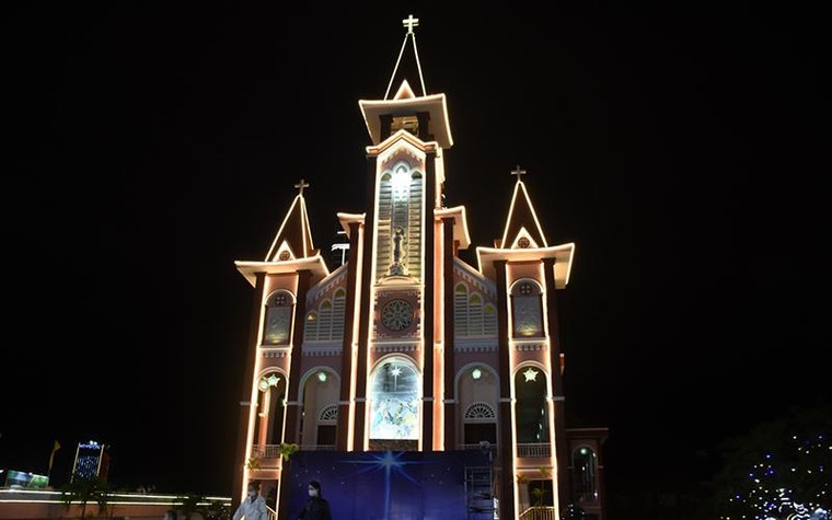 Đà Nẵng mưa lạnh trong Giáng sinh ảnh 1