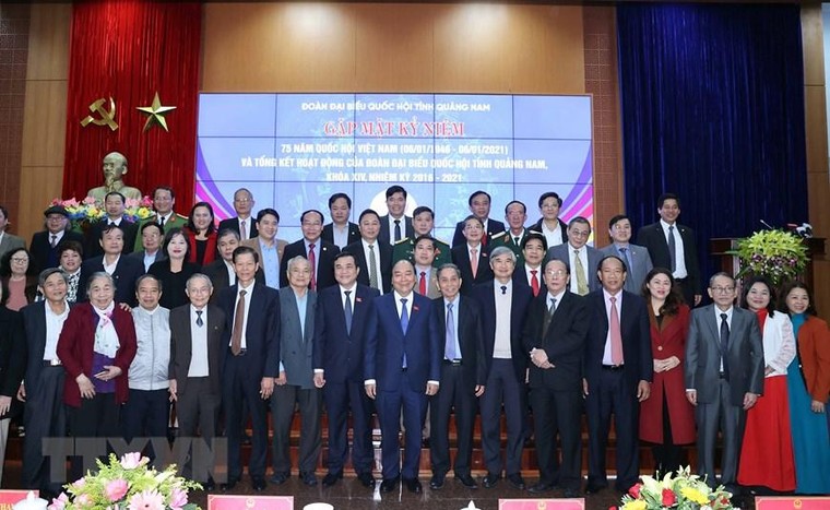 Thủ tướng dự gặp mặt kỷ niệm 75 năm Ngày Tổng Tuyển cử đầu tiên ảnh 5