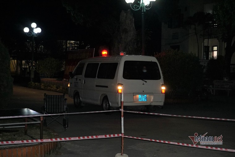 Đêm giao thừa đặc biệt tại nơi điều trị gần 200 ca Covid-19 ở Hải Dương ảnh 11