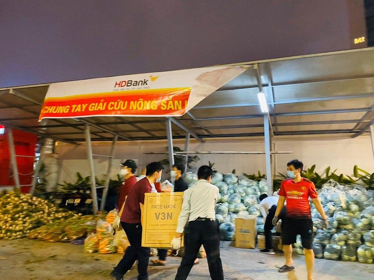 HDBank trao 1,5 tỷ đồng hỗ trợ tỉnh Hải Dương phòng chống dịch COVID-19 ảnh 2