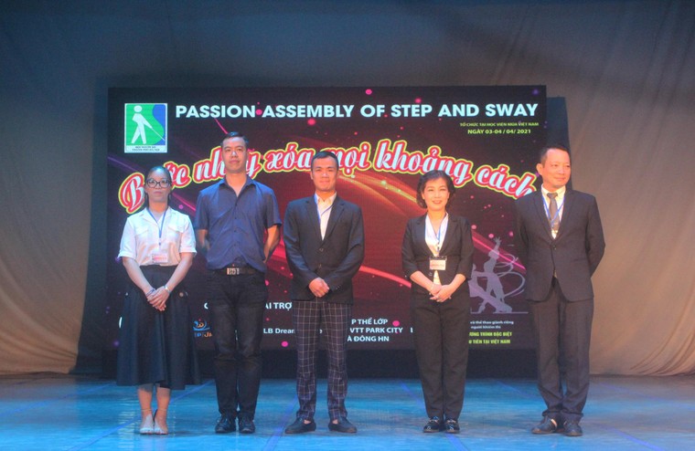 Xoá mọi khoảng cách với giải dancesport cho người khiếm thị đầu tiên tại Việt Nam ảnh 2
