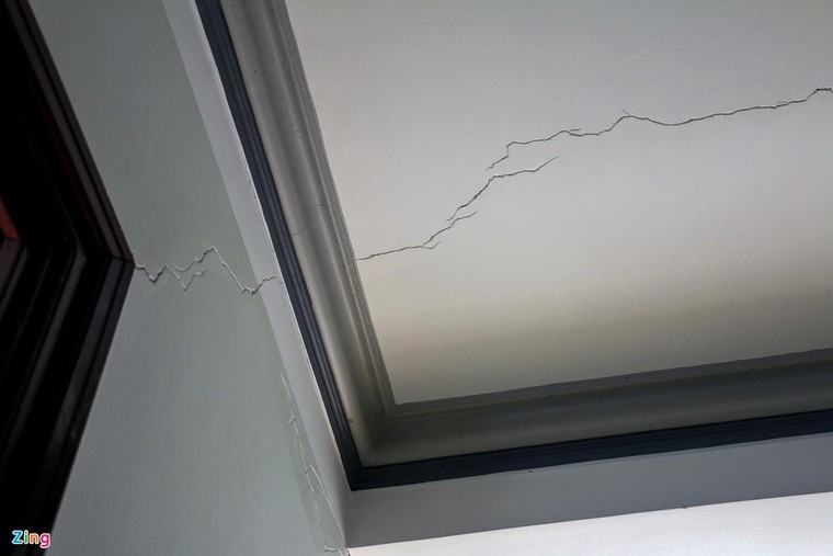 Dự án phá núi bằng mìn khiến nhà dân bị nứt, lún ảnh 2