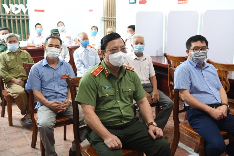 Ứng viên gian lận, hơn 1.000 cử tri phải đi bầu lại ảnh 2