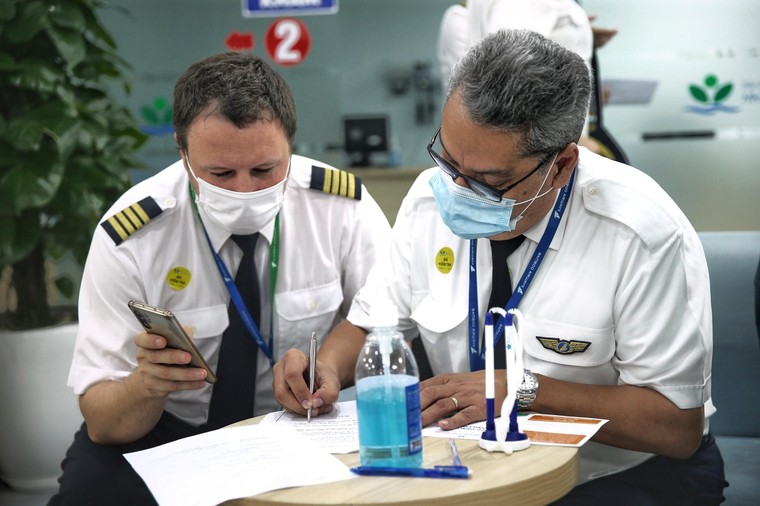 Hàng nghìn cán bộ nhân viên Bamboo Airways tiêm vaccine phòng Covid-19 ảnh 2