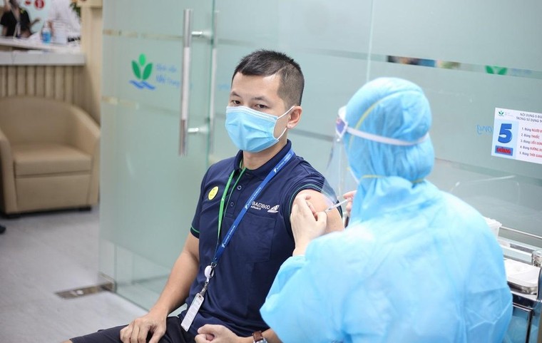 Hàng nghìn cán bộ nhân viên Bamboo Airways tiêm vaccine phòng Covid-19 ảnh 6