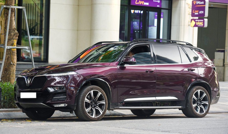 Chiêm ngưỡng loạt VinFast President màu ‘cực độc’ khoe sắc trên đường phố ảnh 9