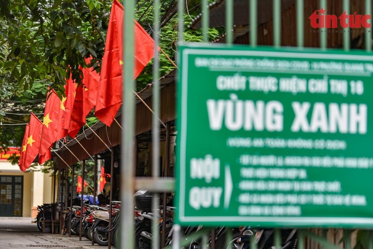 Phố phường Hà Nội thanh bình ngày đầu kỳ nghỉ lễ Quốc khánh ảnh 4