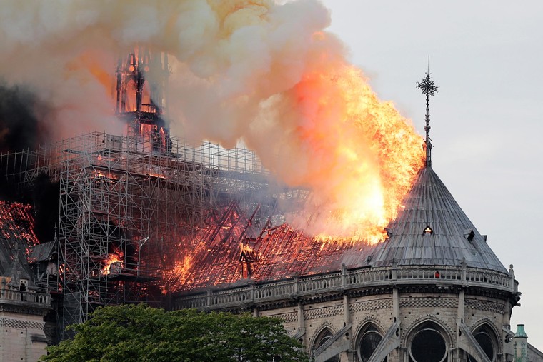 Pháp đẩy mạnh trùng tu Nhà thờ Đức Bà ảnh 1