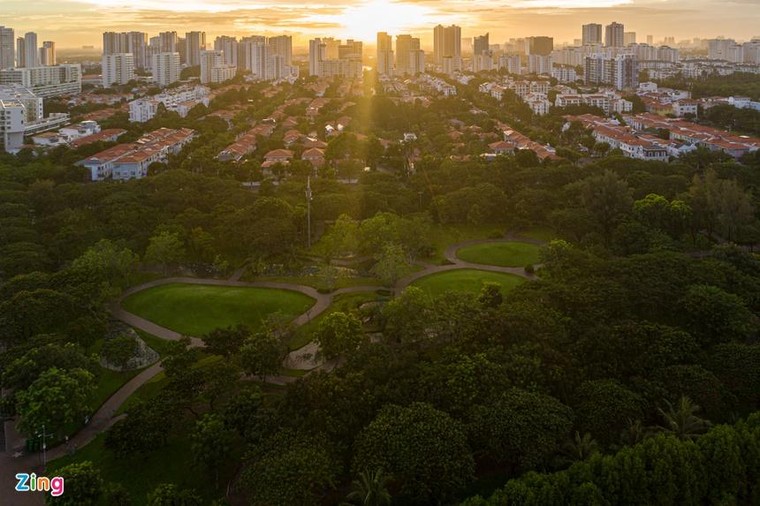 Người dân quận 7 tập thể dục ở công viên sau nhiều tháng giãn cách ảnh 9