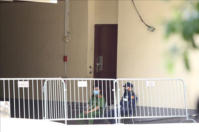 Hà Nội phong tỏa nhiều nơi do liên quan đến các ca mắc COVID-19 ảnh 2