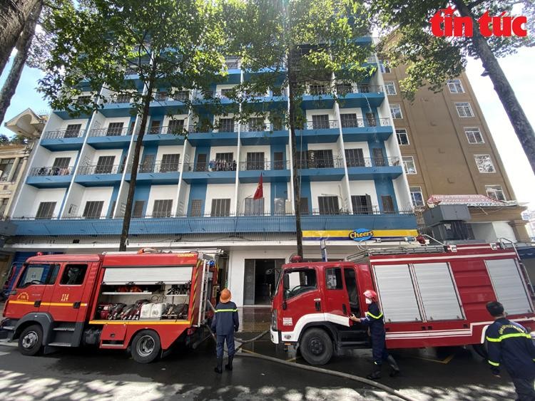 Hoả hoạn tại ký túc xá Đại học Kinh tế TP HCM ảnh 1