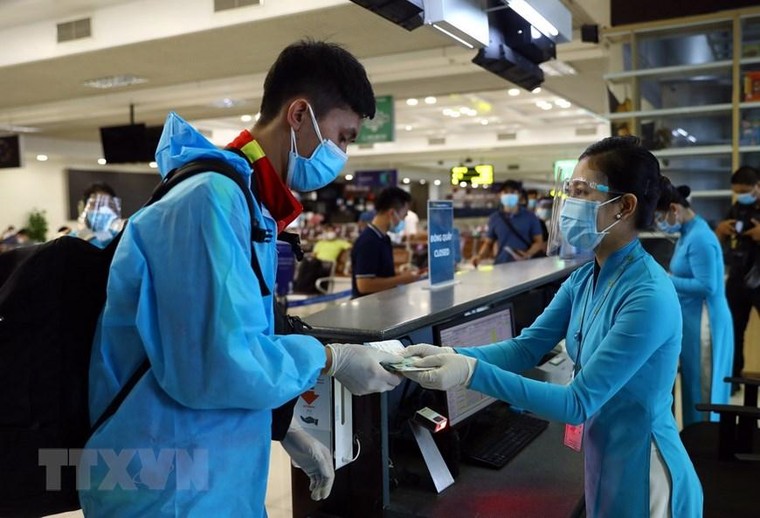 Hình ảnh chính thức mở lại chuyến bay thương mại Hà Nội-TP.HCM ảnh 5