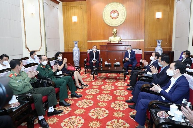 TP HCM: Trẻ em mồ côi do dịch COVID-19 được hỗ trợ 5 tỷ đồng ảnh 1