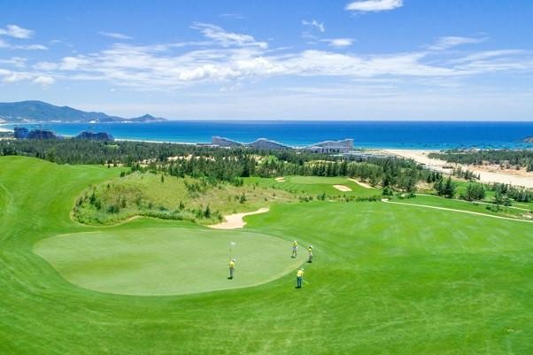 Việt Nam tiếp tục được vinh danh là 'Điểm đến golf tốt nhất thế giới' ảnh 1