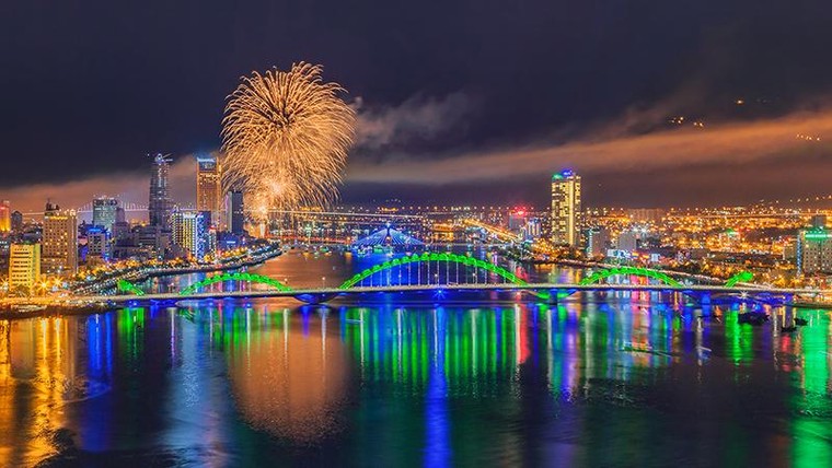 FLC Quảng Bình: Thành phố không ngủ tiên phong ở vương quốc hang động ảnh 1