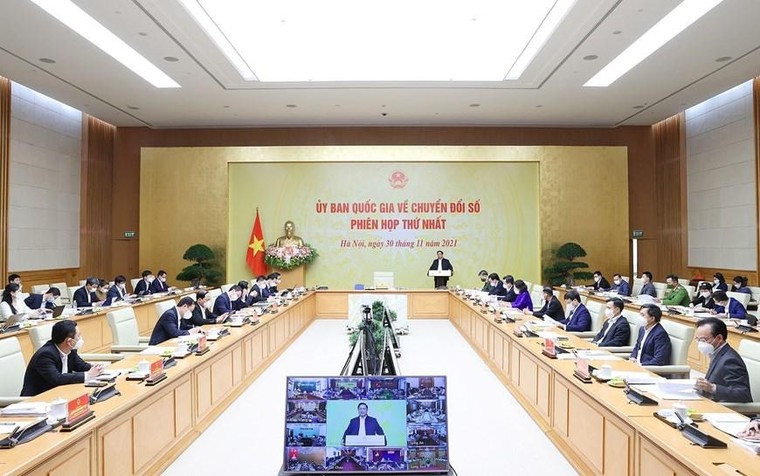Thủ tướng chủ trì phiên họp thứ nhất Ủy ban quốc gia về chuyển đổi số ảnh 3