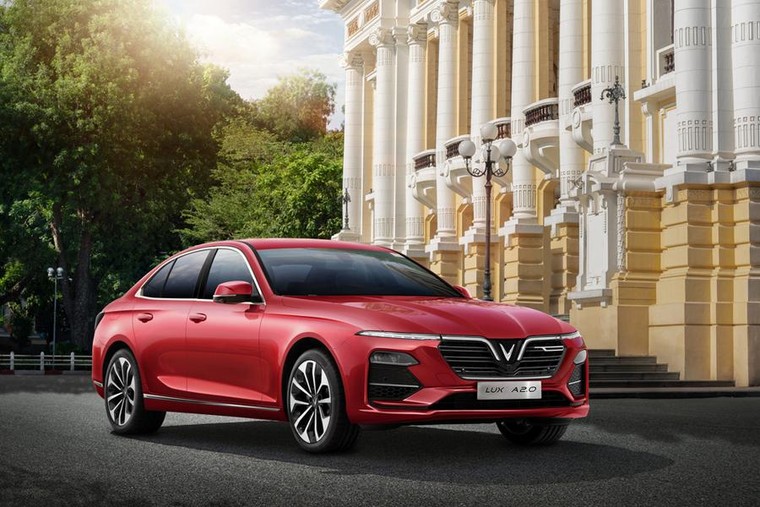 VinFast nâng bảo hành lên 10 năm cho các ô tô chạy xăng ảnh 1