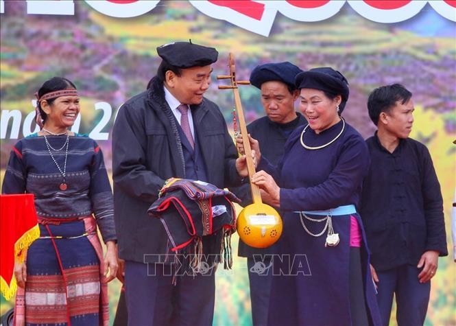 Giữ gìn bằng mọi giá vẻ đẹp văn hóa riêng biệt của các dân tộc ảnh 1