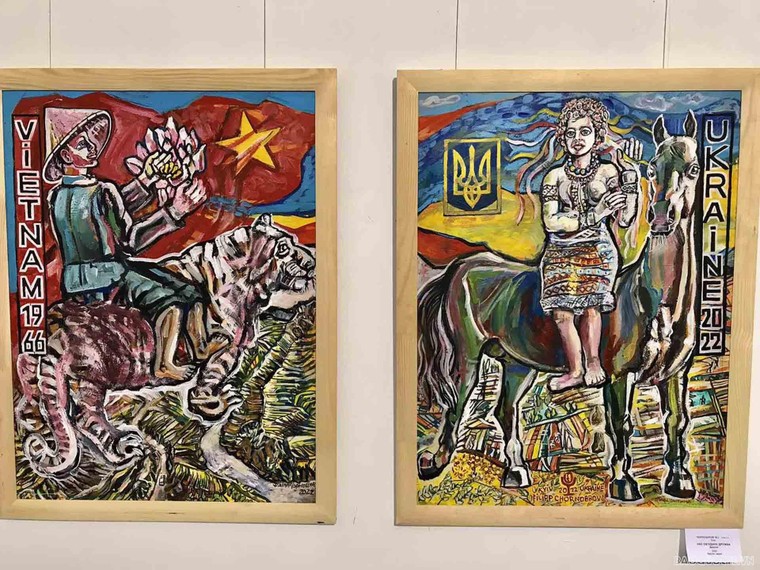 Triển lãm tranh kỷ niệm 30 năm quan hệ ngoại giao Việt Nam - Ukraine ảnh 3