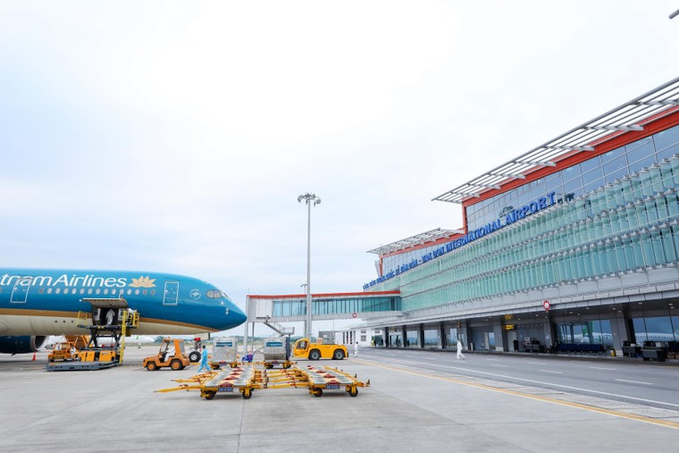Vietnam Airlines chính thức khai thác trở lại đường bay Vân Đồn – TP HCM ảnh 1