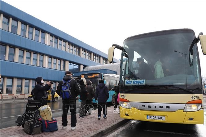 287 người Việt sơ tán từ Ukraine lên đường về nước ảnh 4