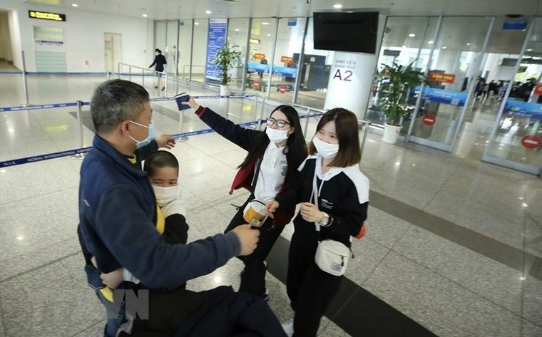 Kiều bào từ Ukraine vui mừng khi đặt chân xuống quê hương ảnh 7