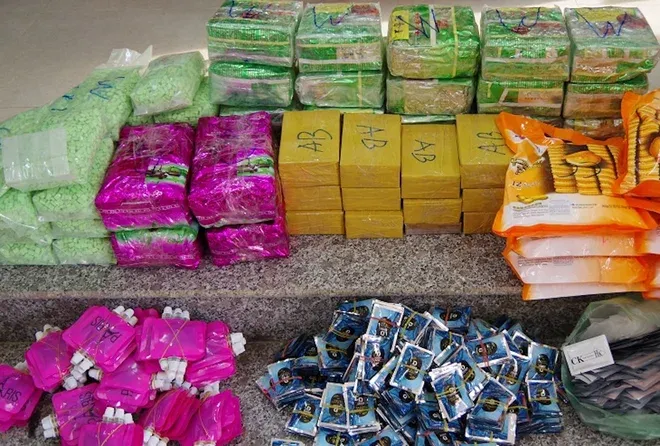 Truy tố đôi nam nữ vận chuyển 77 kg ma túy ảnh 1