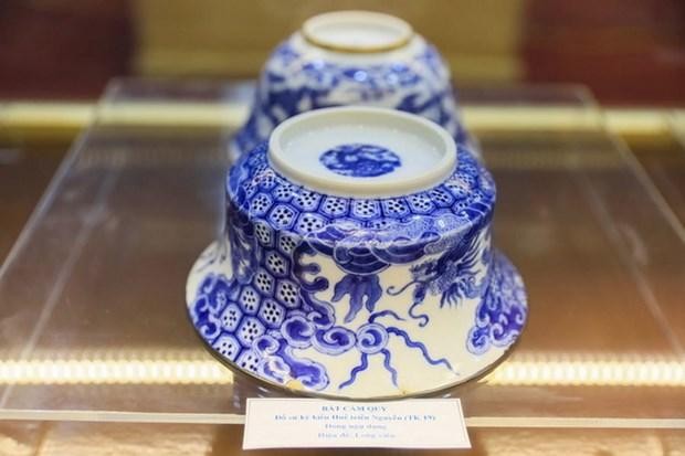 Ngắm cổ vật hoàng cung, hiểu thêm về văn hóa cung đình Huế ảnh 1