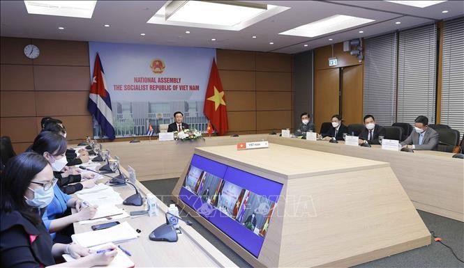 Chủ tịch Quốc hội Vương Đình Huệ hội đàm với Chủ tịch Quốc hội Chính quyền Nhân dân Cuba ảnh 1