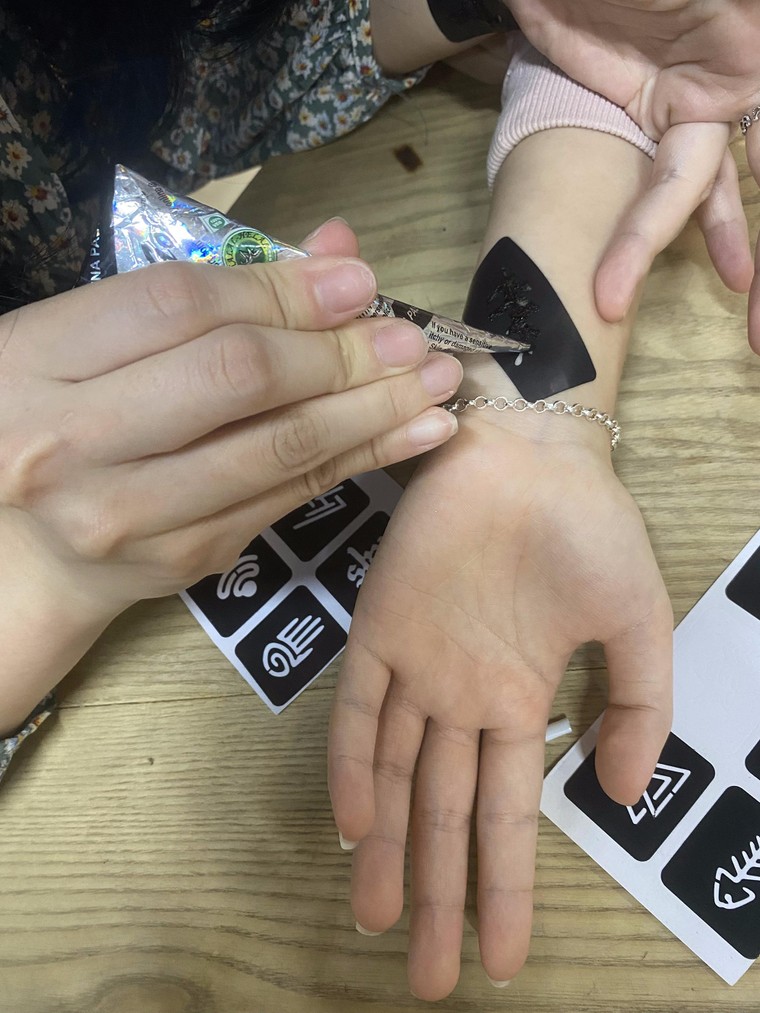 Workshop "Nhựa tái sinh" - nơi ươm mầm những 'hạt giống trẻ'' về bảo vệ môi trường ảnh 5