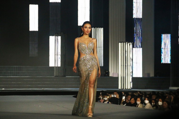 Mãn nhãn với đêm thời trang của Miss World Vietnam 2022 ảnh 3